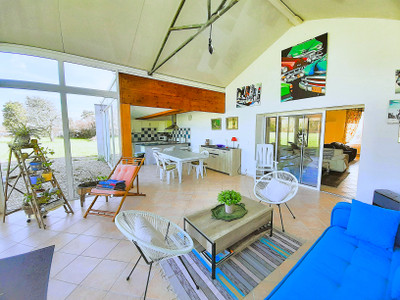 French property for sale in Saint-Séverin, Charente - €299,600 - photo 2