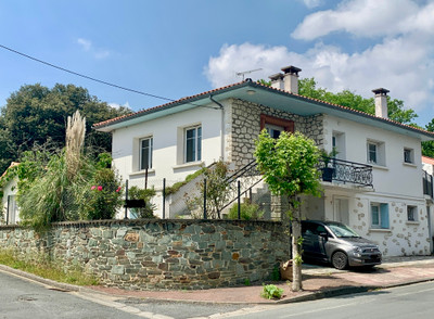 Maison à vendre à Meschers-sur-Gironde, Charente-Maritime, Poitou-Charentes, avec Leggett Immobilier