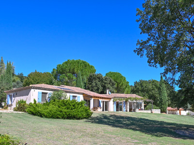 Maison à vendre à La Garde-Adhémar, Drôme, Rhône-Alpes, avec Leggett Immobilier