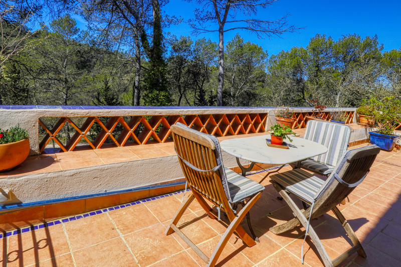 French property for sale in Belcodène, Bouches-du-Rhône - €825,000 - photo 13