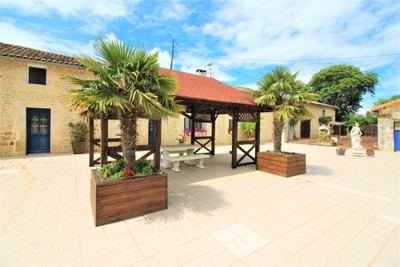 French property for sale in Villefagnan, Charente - €636,000 - photo 5