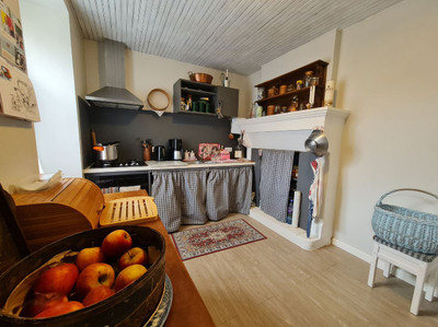 French property for sale in La Caillère-Saint-Hilaire, Vendée - €145,000 - photo 2