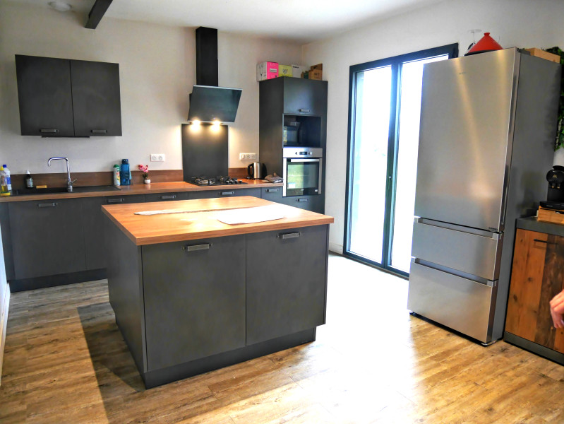 French property for sale in Villebois-Lavalette, Charente - €263,500 - photo 3