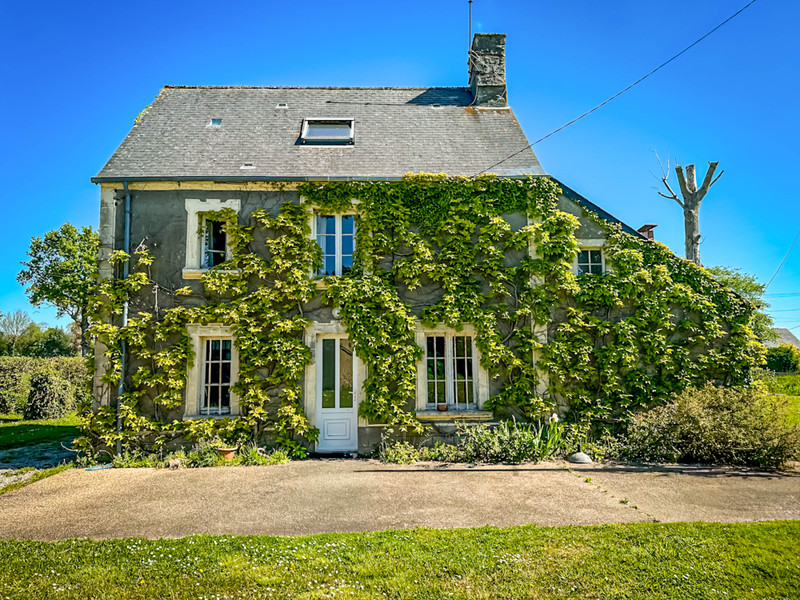 French property for sale in Rauville-la-Place, Manche - €256,800 - photo 1