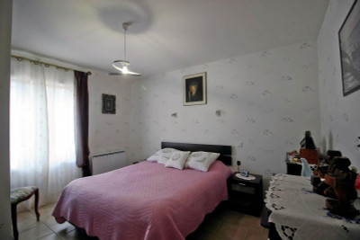French property for sale in Lalinde, Dordogne - €266,000 - photo 7