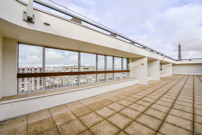 Superb 98 m² flat with breathtaking views located just a stone's throw from the Quais de Grenelle - 15th arron