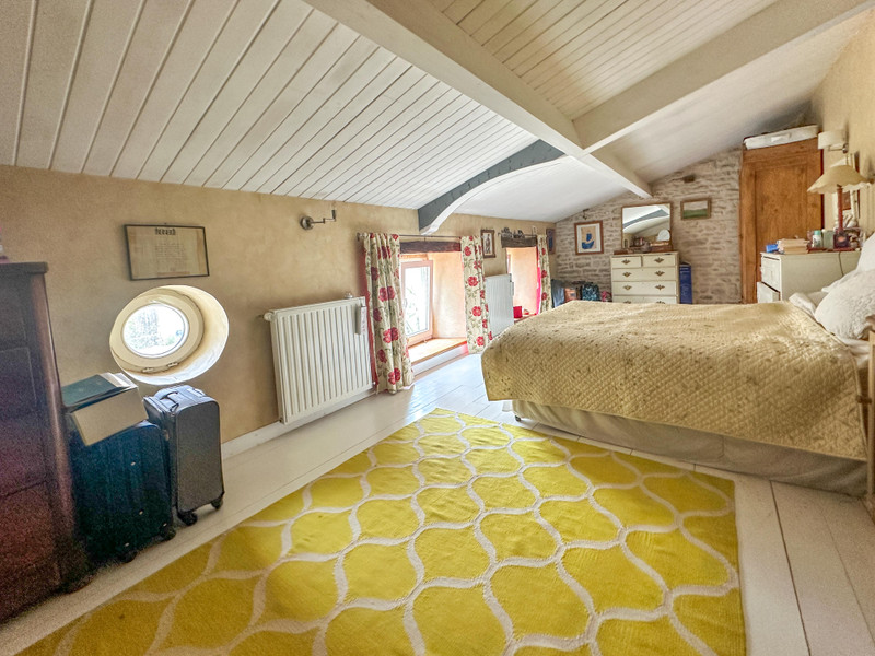 French property for sale in Beauvais-sur-Matha, Charente-Maritime - €299,600 - photo 11