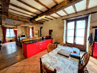 Propriété à vendre à Saint-Séverin, Charente - 249 000 € - photo n°4