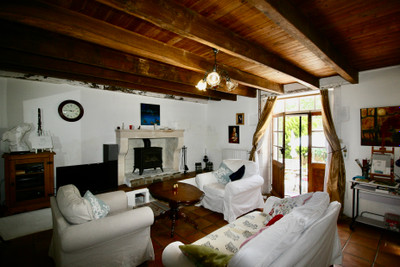 French property for sale in Montembœuf, Charente - €282,000 - photo 4