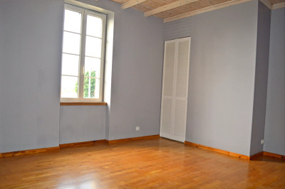 French property for sale in Marmande, Lot-et-Garonne - €335,000 - photo 8