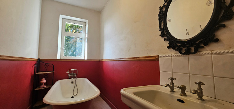 French property for sale in Saint-Vincent-Sterlanges, Vendée - €220,000 - photo 5