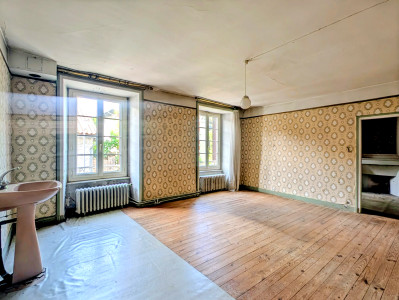 French property for sale in Châlus, Haute-Vienne - €39,600 - photo 3
