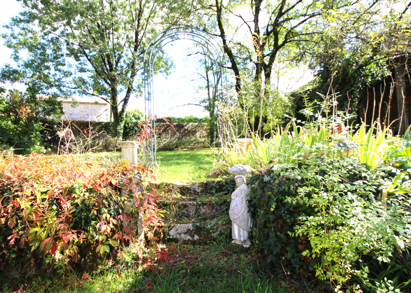 French property for sale in Empuré, Charente - €166,320 - photo 1