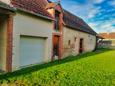 French property for sale in Blois, Loir-et-Cher - €289,000 - photo 8
