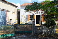 Maison à vendre à Aunac-sur-Charente, Charente - 36.600 € - photo 13
