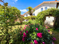 Maison à vendre à Terres-de-Haute-Charente, Charente - 180.036 € - photo 13