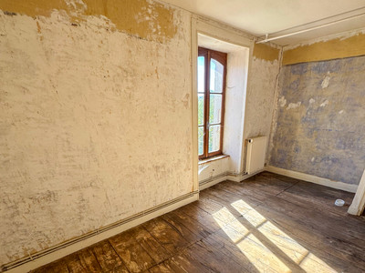 French property for sale in Pressignac, Charente - €77,000 - photo 4