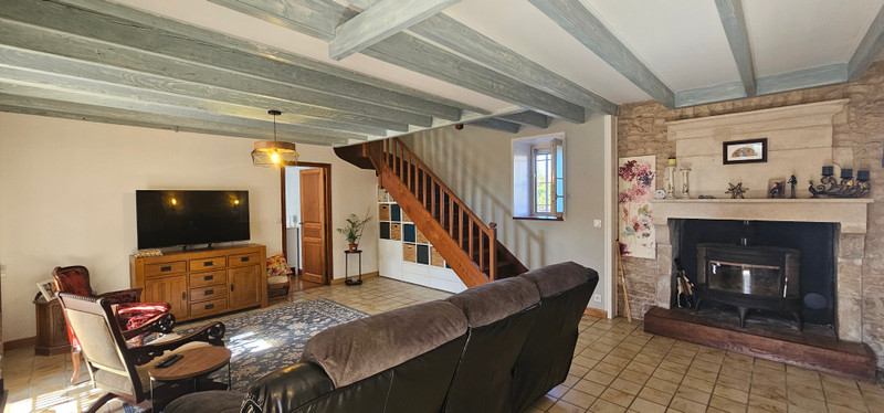 French property for sale in Saint-Pompain, Deux-Sèvres - €280,000 - photo 8