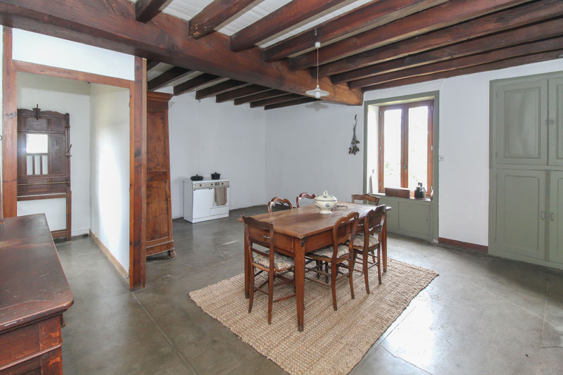 French property for sale in Chiché, Deux-Sèvres - €139,000 - photo 3