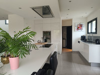 Maison à vendre à Saint-Seurin-sur-l'Isle, Gironde - 445.000 € - photo 6