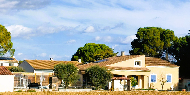 French property for sale in Vedène, Vaucluse - €438,000 - photo 7