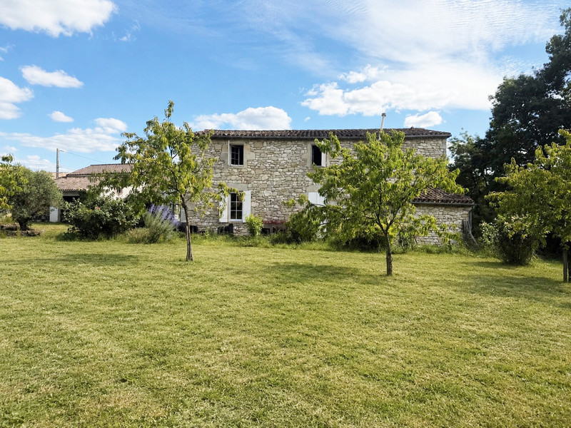 French property for sale in Esclottes, Lot-et-Garonne - €349,800 - photo 3