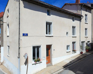 Maison à vendre à Châteauponsac, Haute-Vienne, Limousin, avec Leggett Immobilier