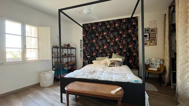 French property for sale in Arles, Bouches-du-Rhône - €483,000 - photo 4