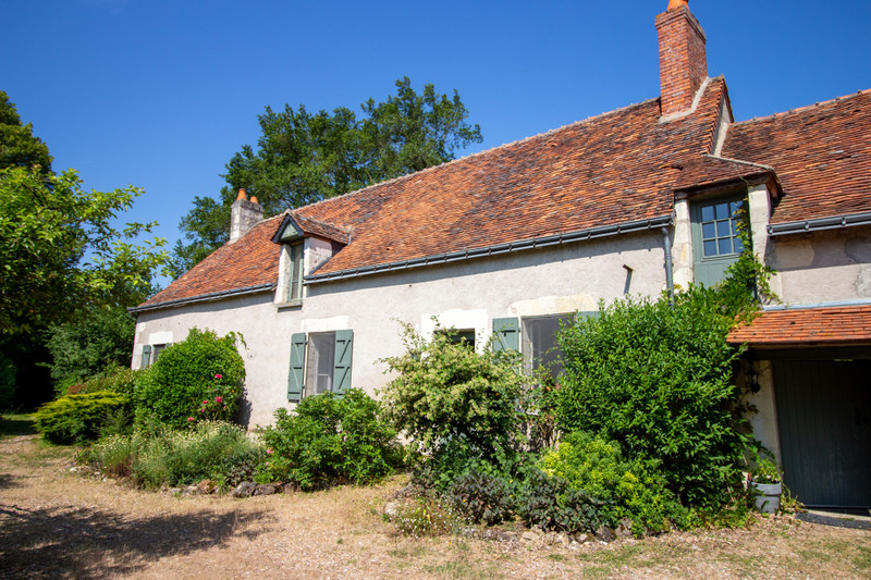 Maison à vendre à Betz-le-Château, Indre-et-Loire - 449 200 € - photo 1