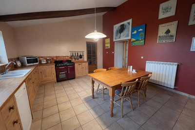 French property for sale in Saint-Hilaire-de-Villefranche, Charente-Maritime - €344,500 - photo 5