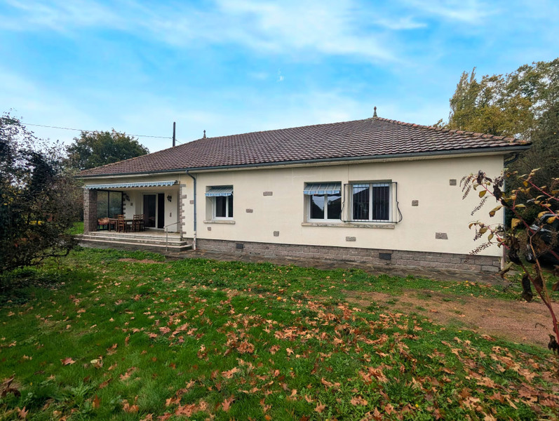Maison à vendre à Saint-Priest-les-Fougères, Dordogne - 195.000 € - photo 1