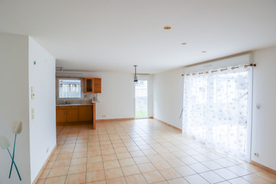 French property for sale in Plouigneau, Finistère - €194,400 - photo 4
