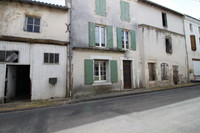 French property, houses and homes for sale in Beauvais-sur-Matha Charente-Maritime Poitou_Charentes