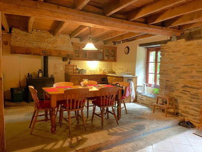 French property for sale in Saint-Nicolas-du-Tertre, Morbihan - €161,000 - photo 3