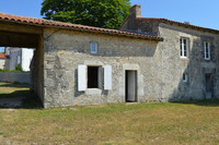 Maison à vendre à Bessé, Charente - 445 800 € - photo 9