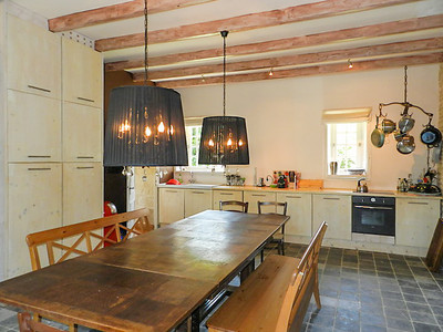 French property for sale in Aumagne, Charente-Maritime - €300,000 - photo 3