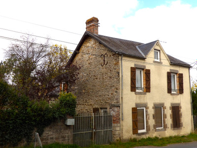 house for sale in Mayenne
