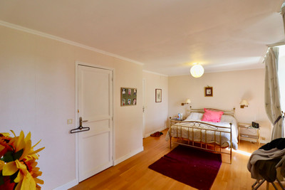 French property for sale in Bonneuil, Charente - €295,000 - photo 5