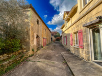 Maison à vendre à Saint-Rabier, Dordogne - 383.000 € - photo 1