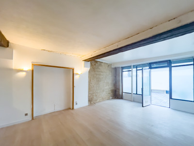 French property for sale in Paris 3e Arrondissement, Paris - €415,000 - photo 3