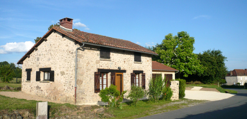 French property for sale in Rilhac-Lastours, Haute-Vienne - €180,000 - photo 0