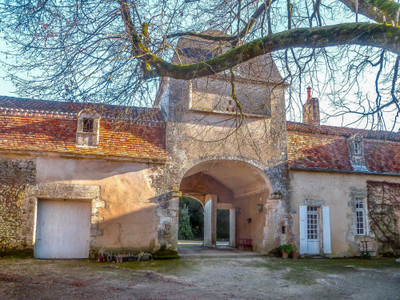 Beautiful Chateau dating from the XVII th century. Fabulous features, Gite, Swimming pool and two and a half acres of gardens.