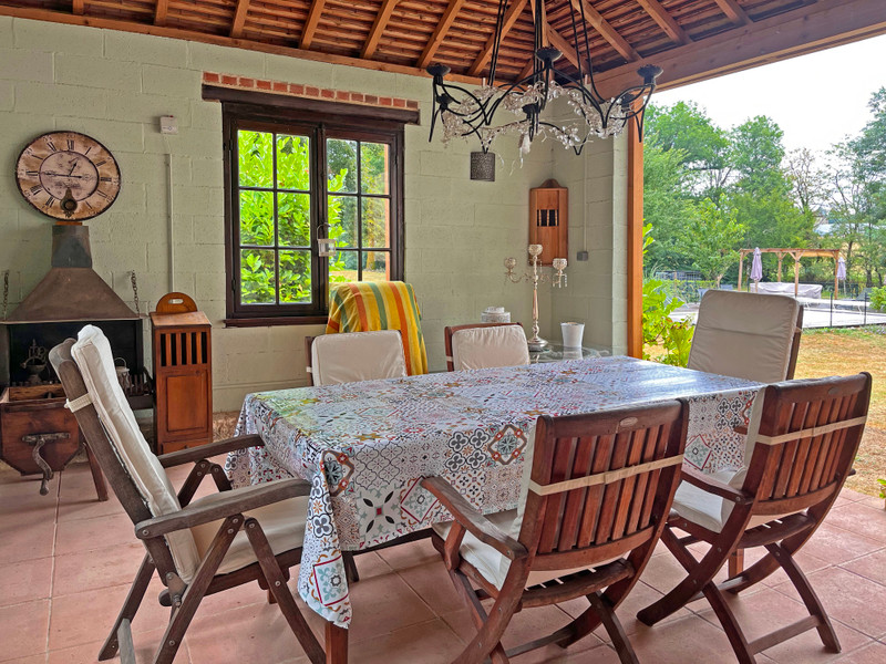 French property for sale in Saint-Médard-d'Excideuil, Dordogne - €620,000 - photo 2