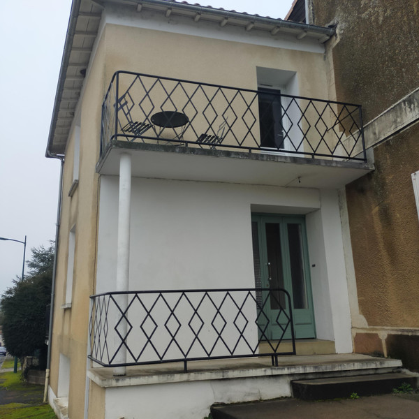 French property for sale in Château-Garnier, Vienne - €82,500 - photo 0