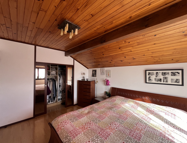 French property for sale in Gex, Ain - €864,000 - photo 4