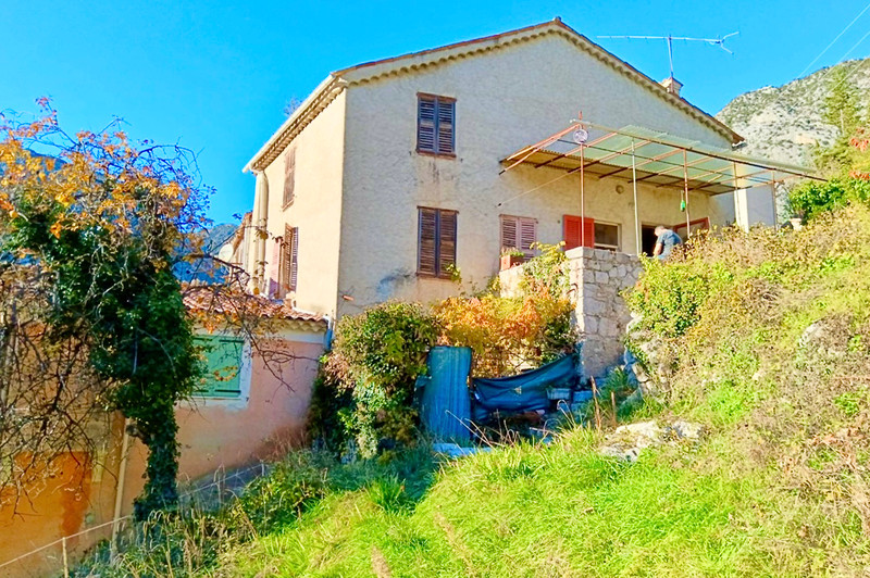 French property for sale in Aiglun, Alpes_Maritimes - €119,000 - photo 3