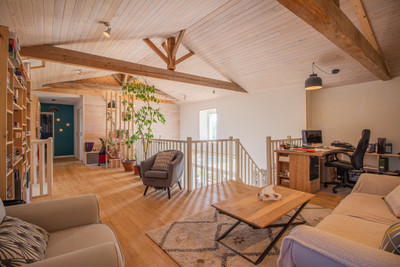 French property for sale in Angoulême, Charente - €329,000 - photo 4