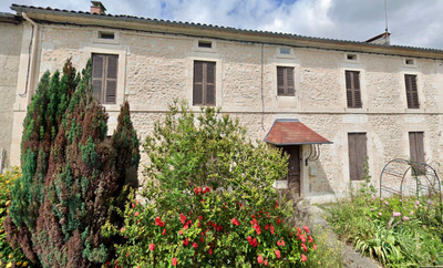 Maison à vendre à Tocane-Saint-Apre, Dordogne, Aquitaine, avec Leggett Immobilier