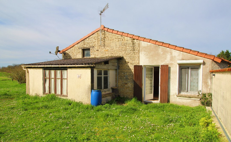 French property for sale in Asnières-en-Poitou, Deux-Sèvres - €99,000 - photo 7