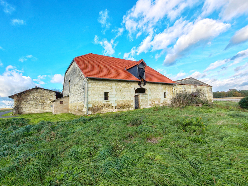 French property for sale in Prinçay, Vienne - €236,559 - photo 11